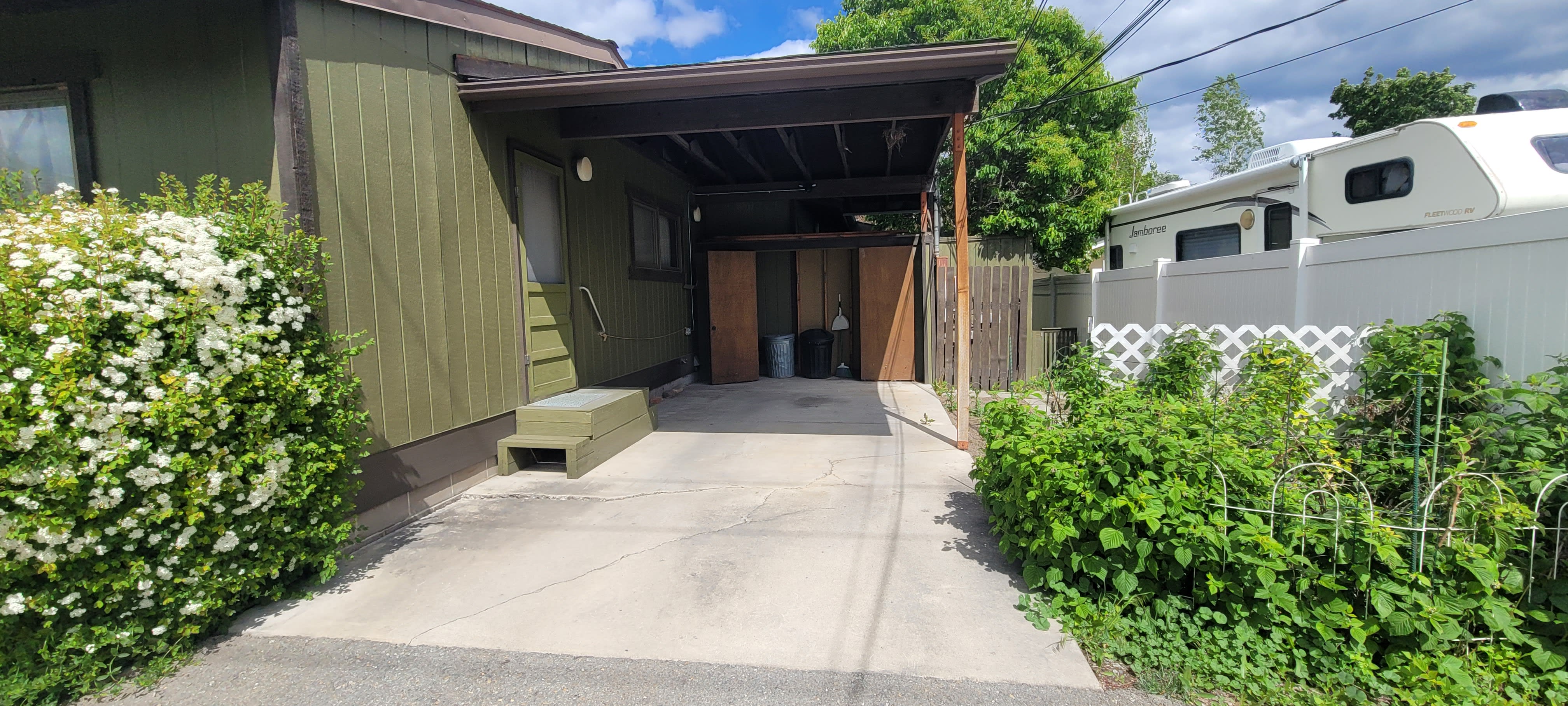 520 12th St E – photo 3