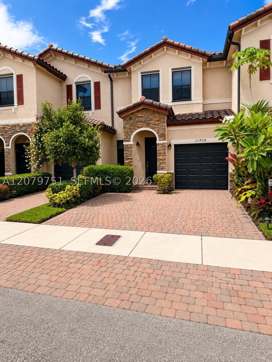 11958 SW 151st Ave – photo 1