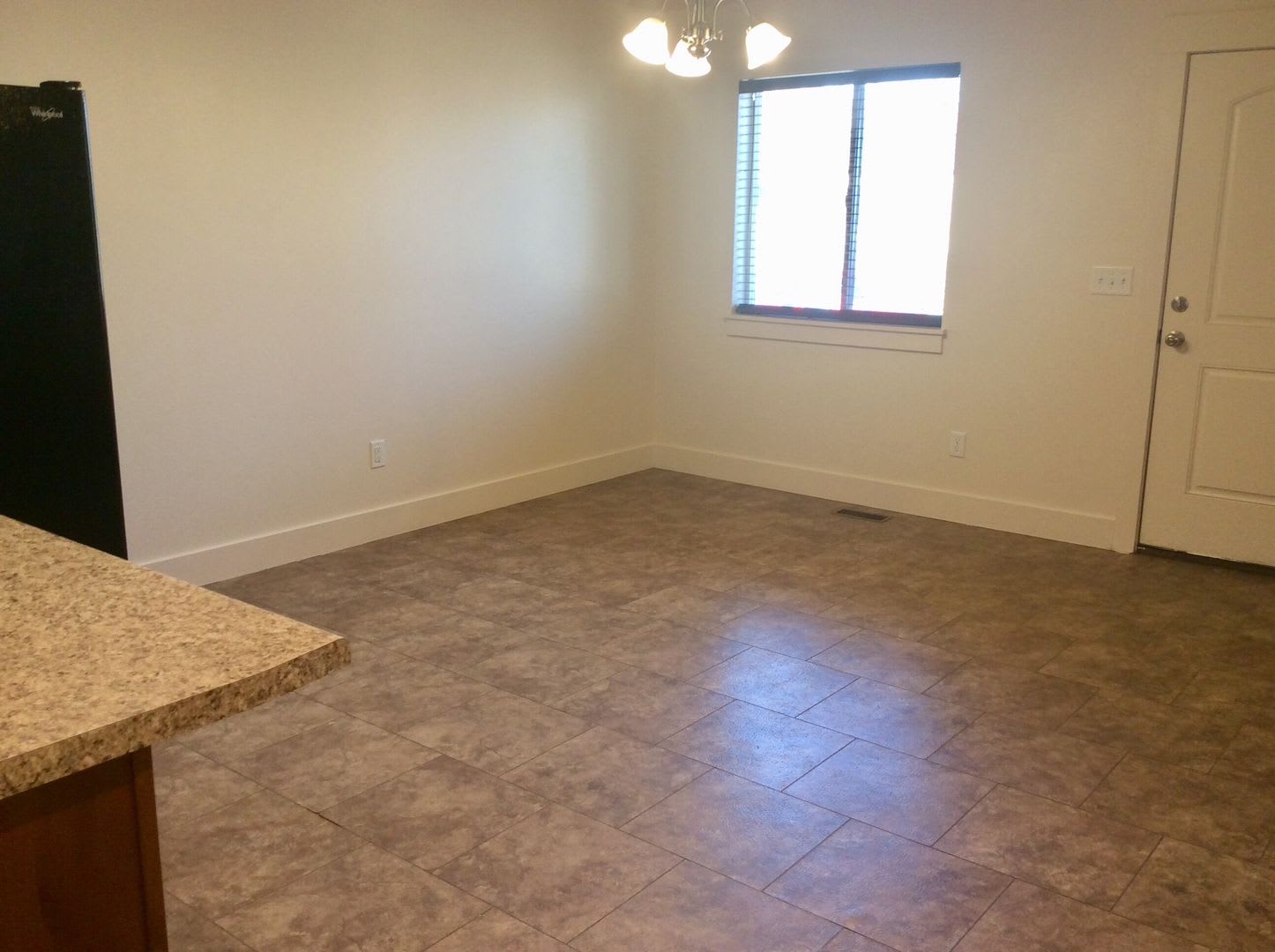 Updated 4 Bedroom 3 Bath Townhouse For Rent – photo 3