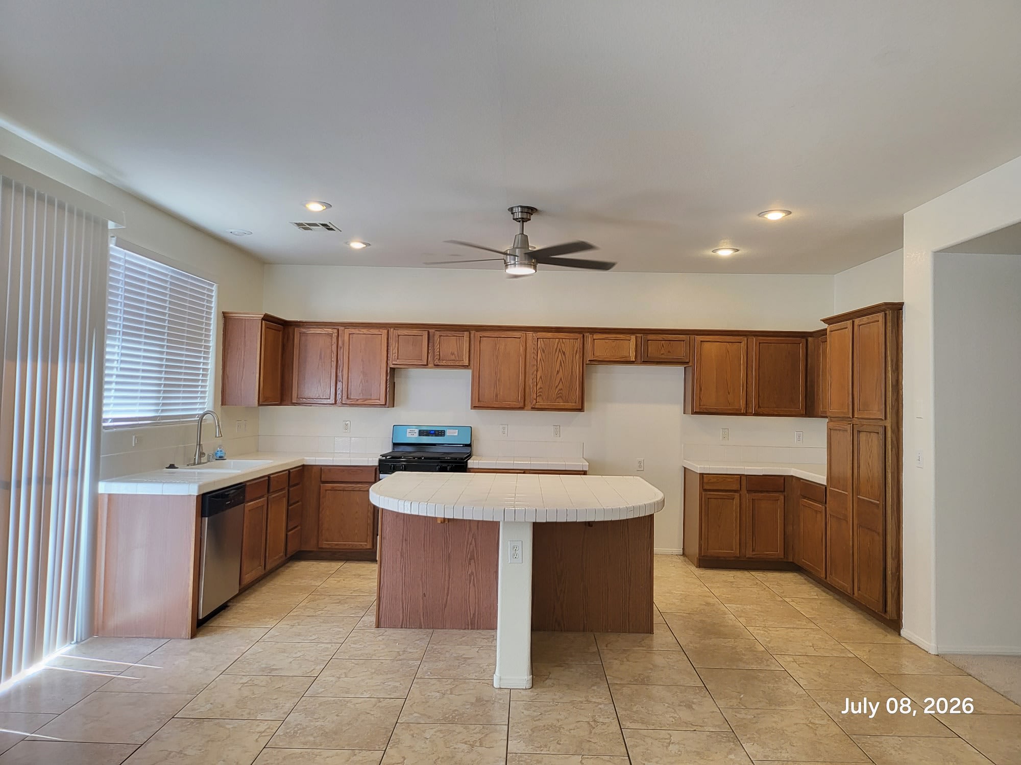 96 Scorpios Island St – photo 2