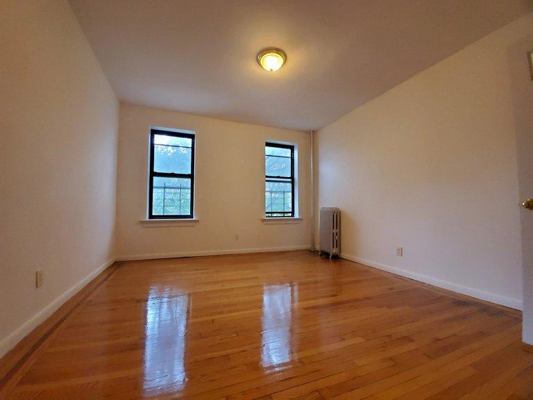 608 West 190Th Street – photo 3