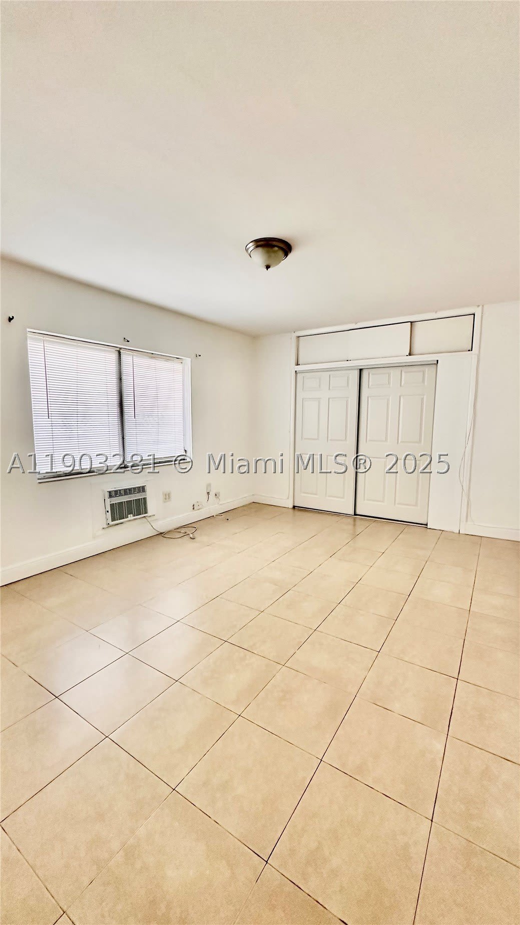 1955 Normandy Dr – photo 4