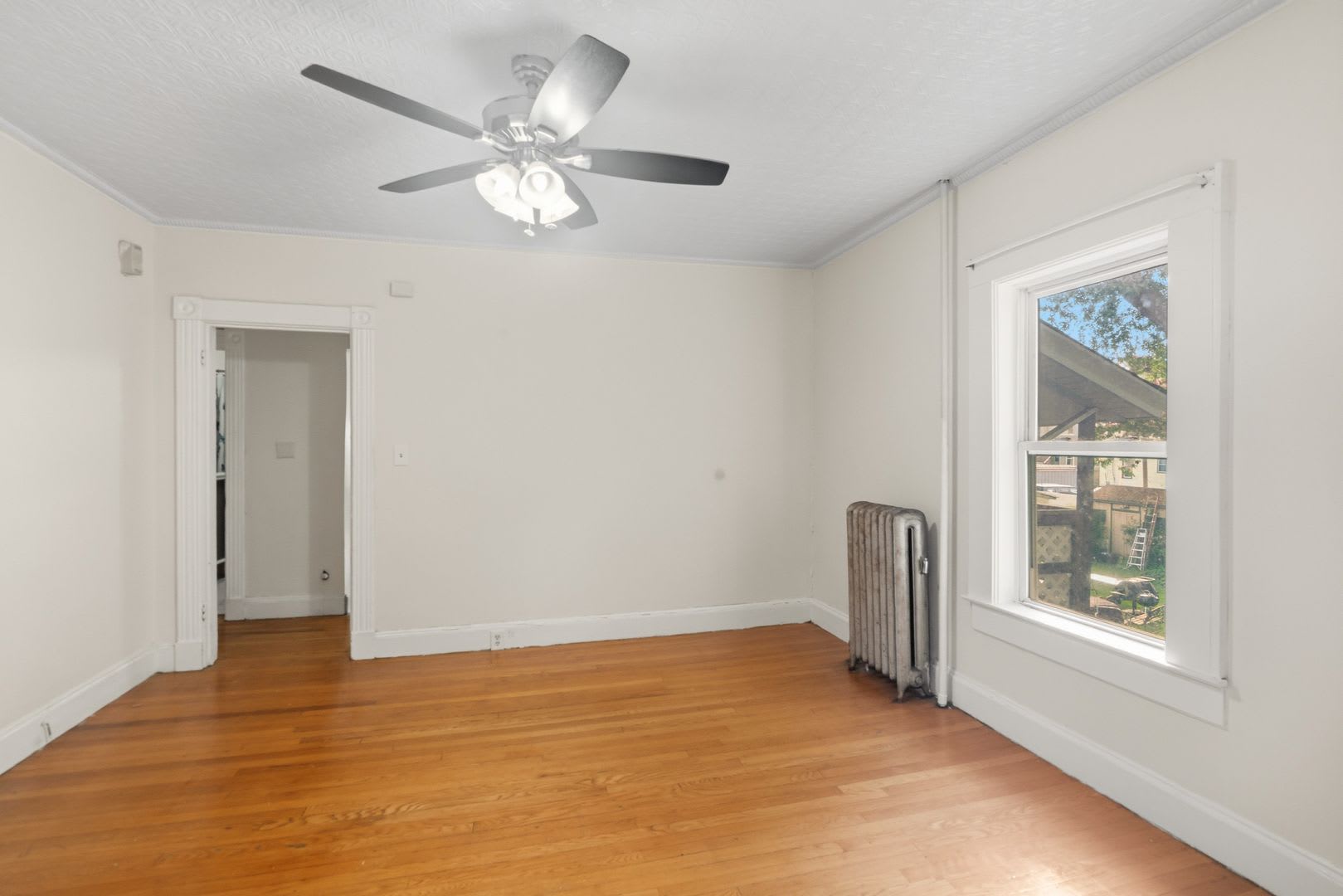 59 Waverly St – photo 3