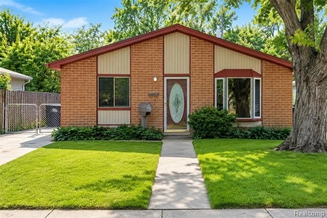 8095 Syracuse Street – photo 3