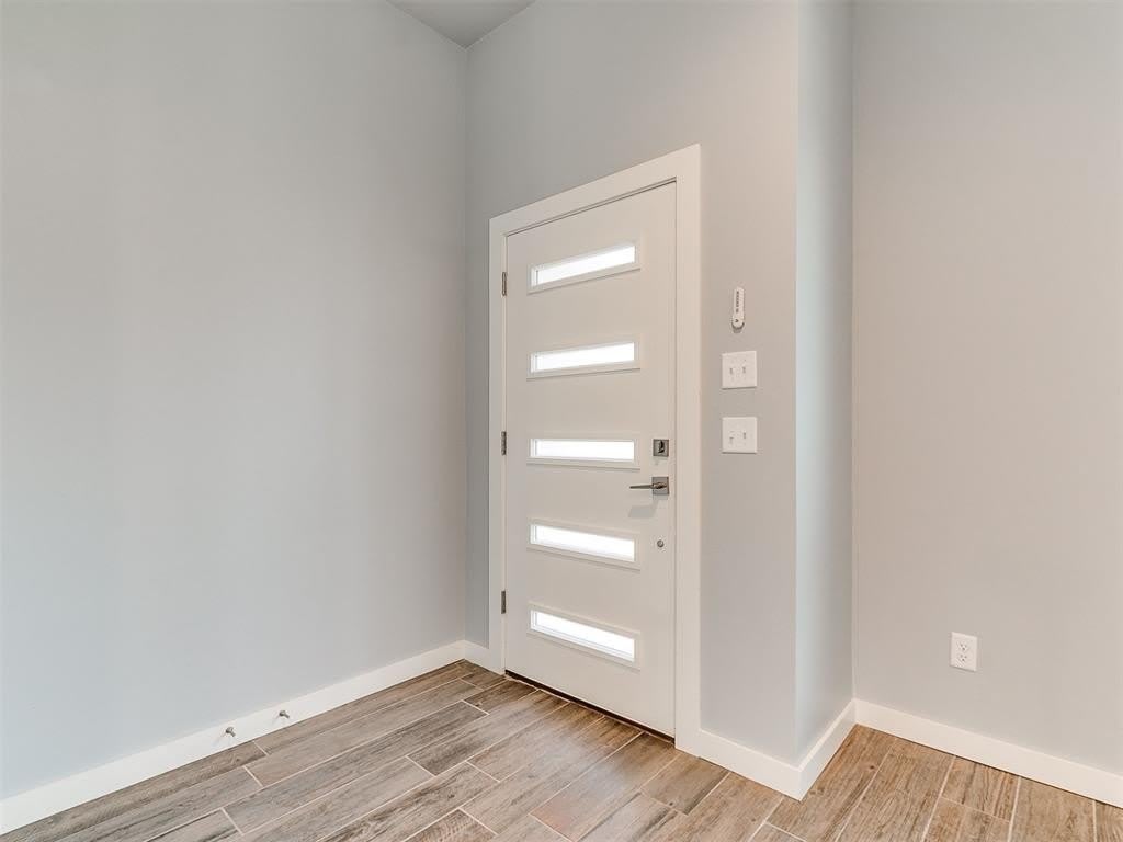 421 Remington Avenue – photo 4