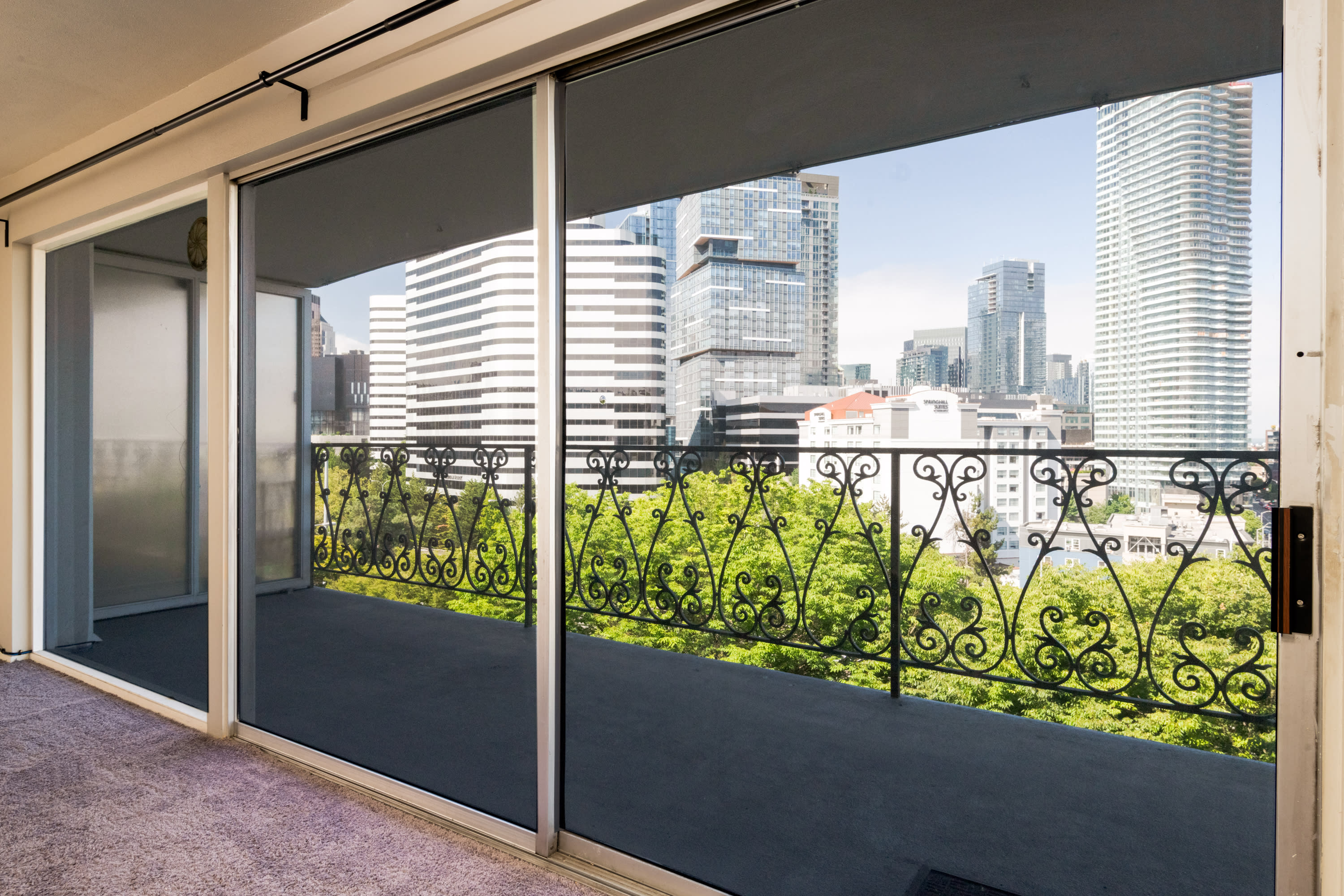 1740 Melrose Avenue 502 – photo 3