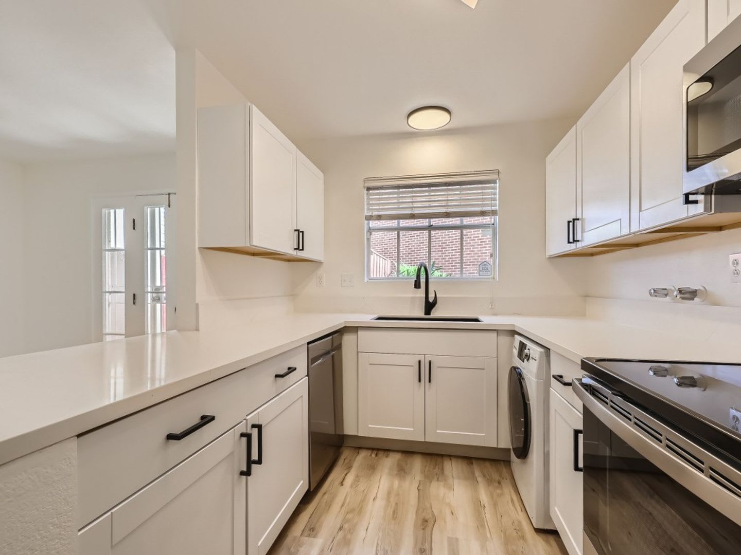 Beautiful Las Vegas Country Club townhome – photo 5