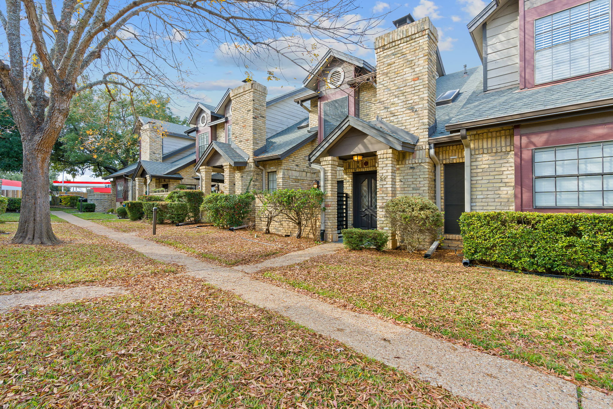 10819 Crown Colony Drive – photo 1