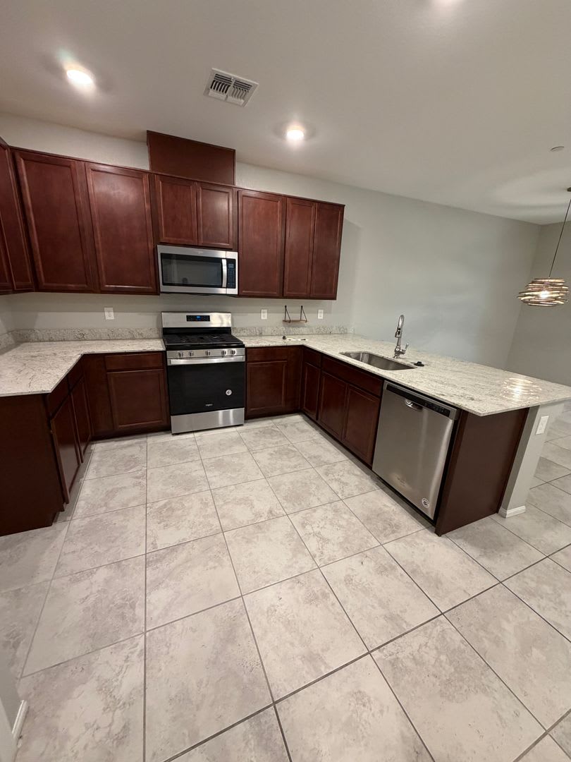 AMERICANA Property Mgmt – photo 4