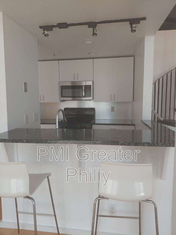 182 Gay St – photo 5