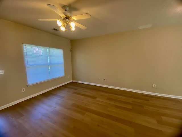 280 Brookview Drive – photo 3