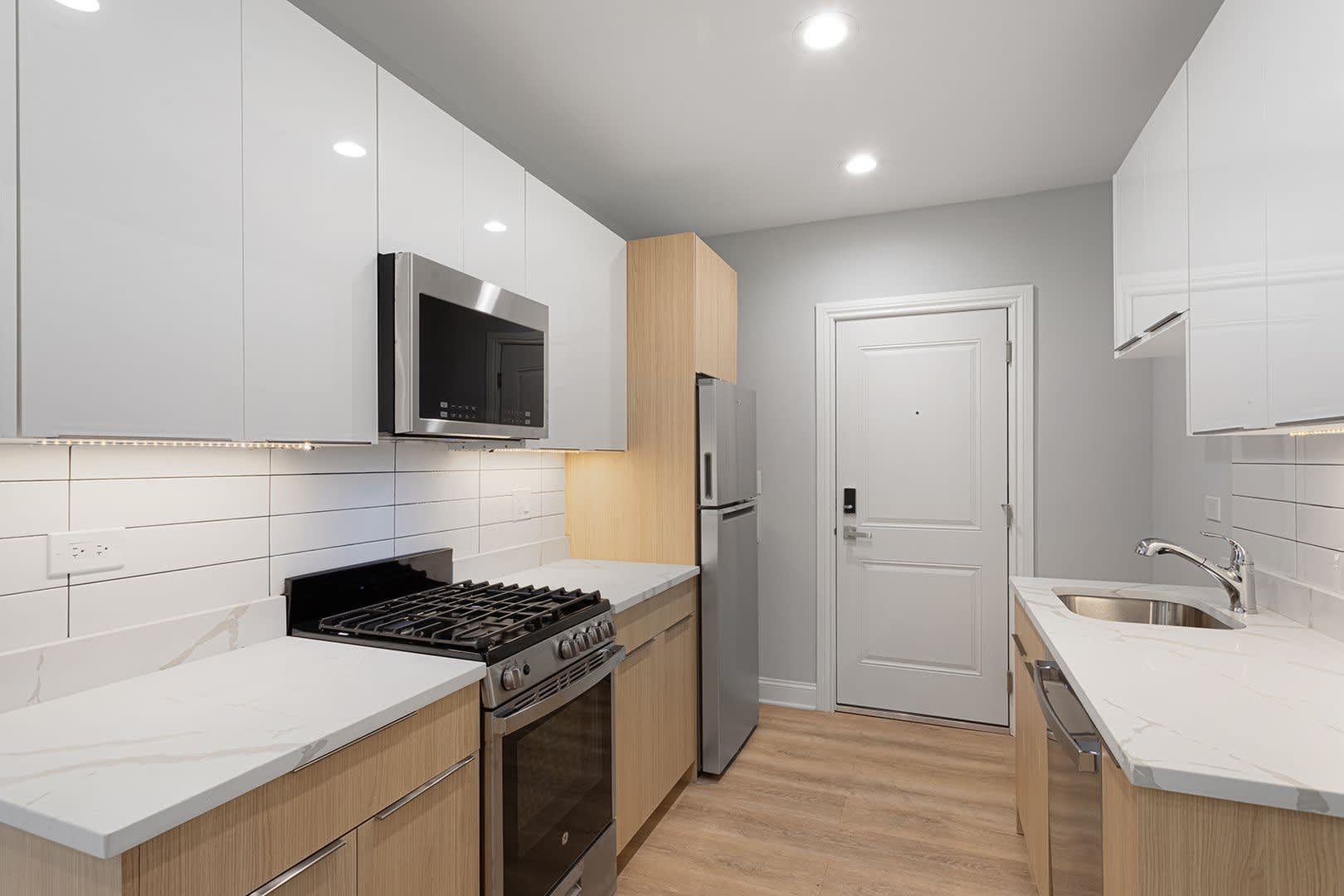 1629 W Chase Ave – photo 3