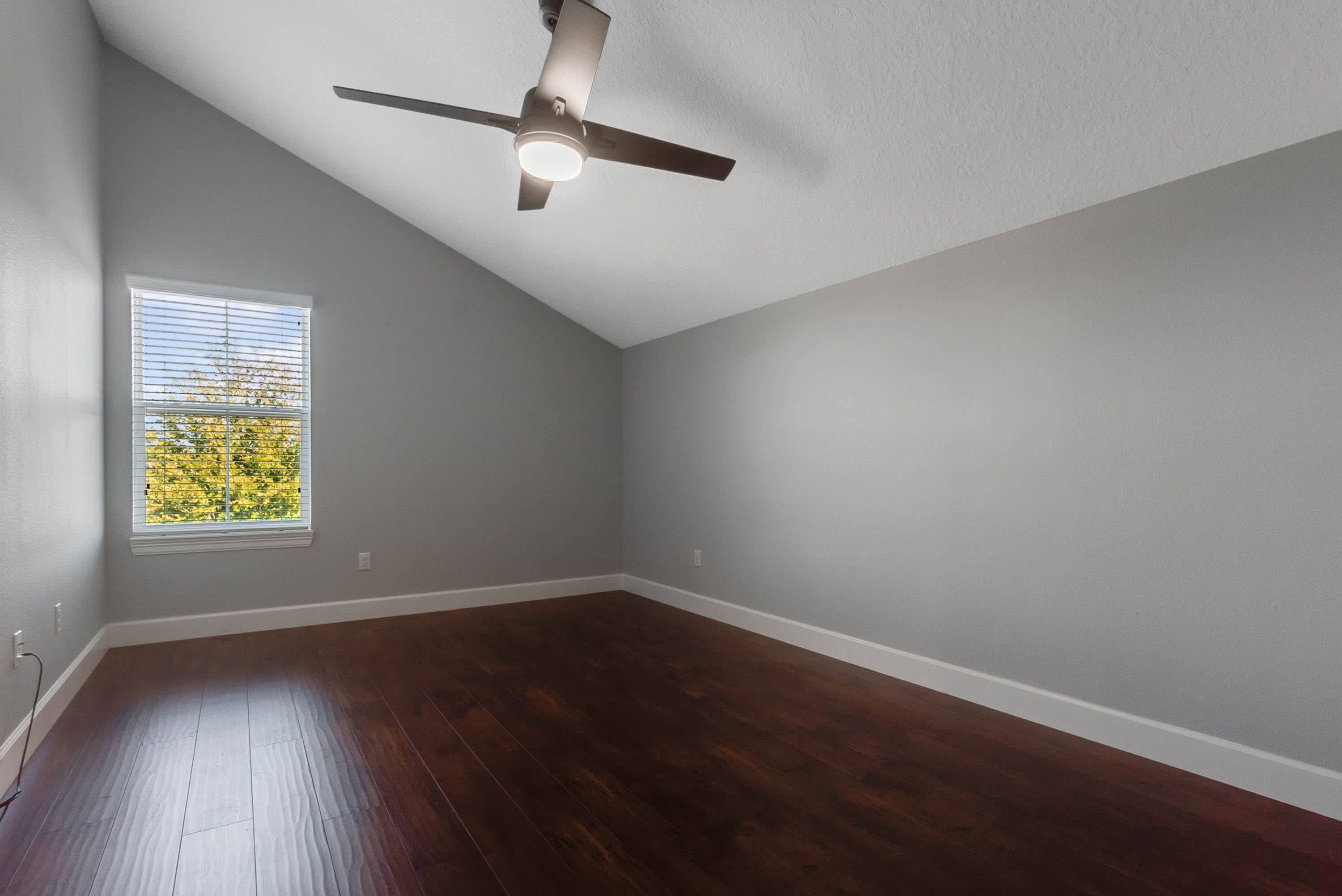 12752 South Lake Sawyer Lane – photo 4