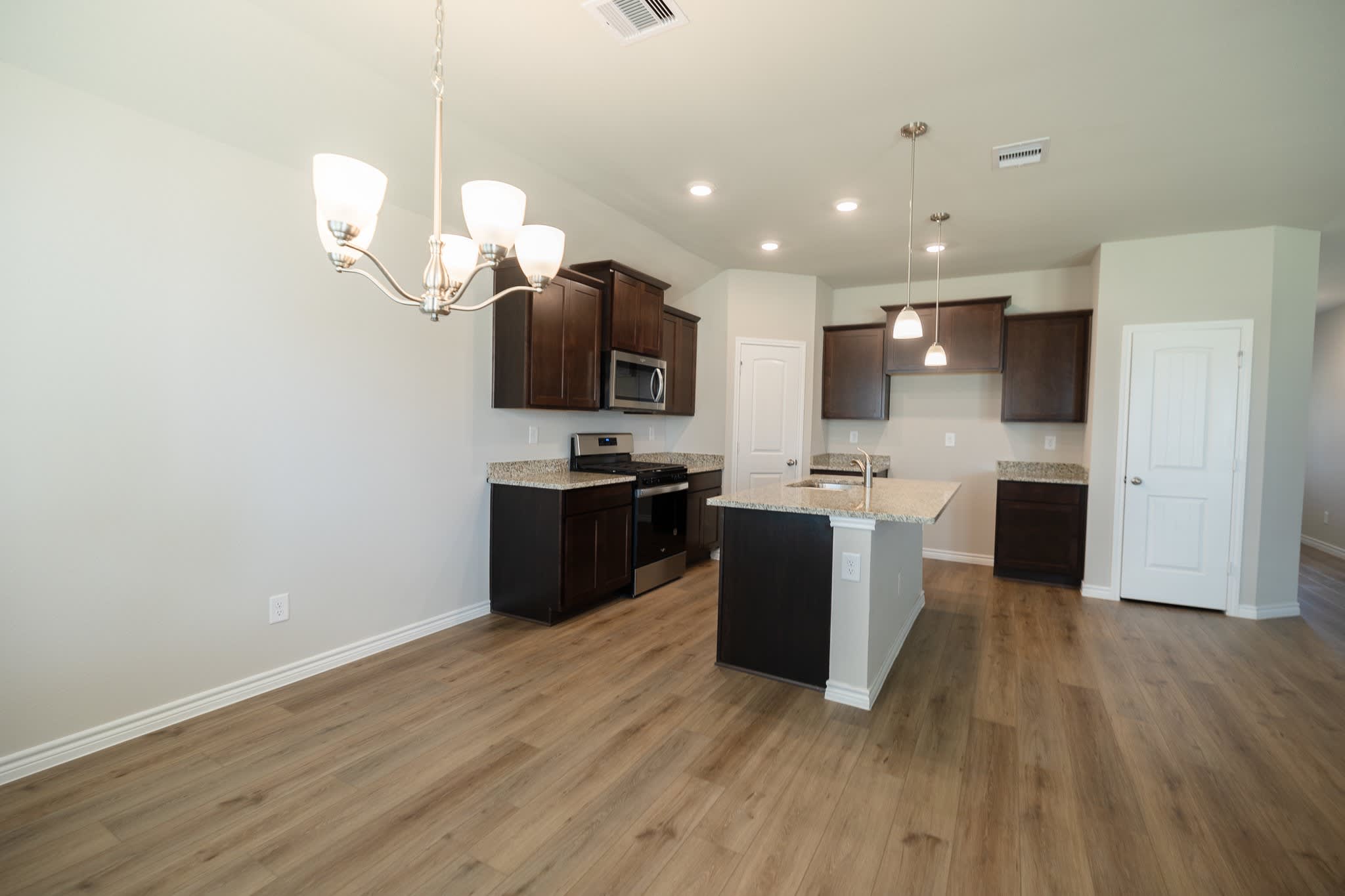 707 Davy Street – photo 5