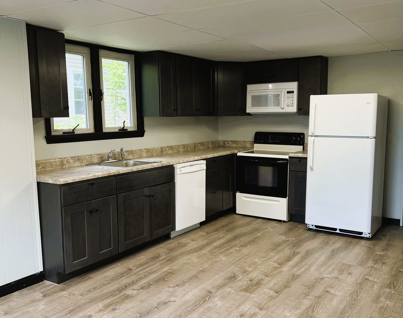 Spacious Single-Family Home Close to BMC (Inquire About Move-In Special) – photo 2