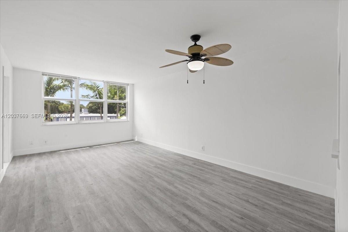 9441 Evergreen Place – photo 3