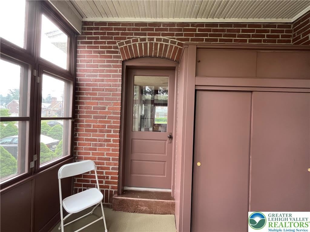 543 W Emaus Avenue – photo 5