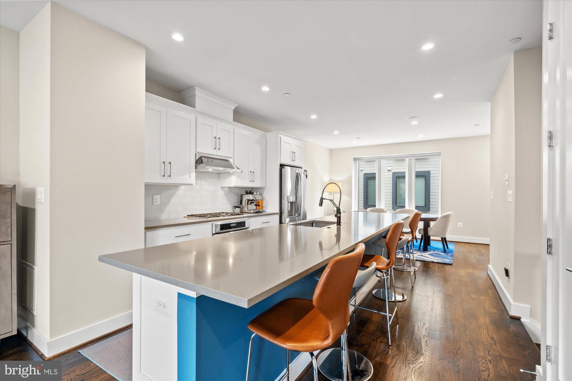 607 SLADE Court – photo 2