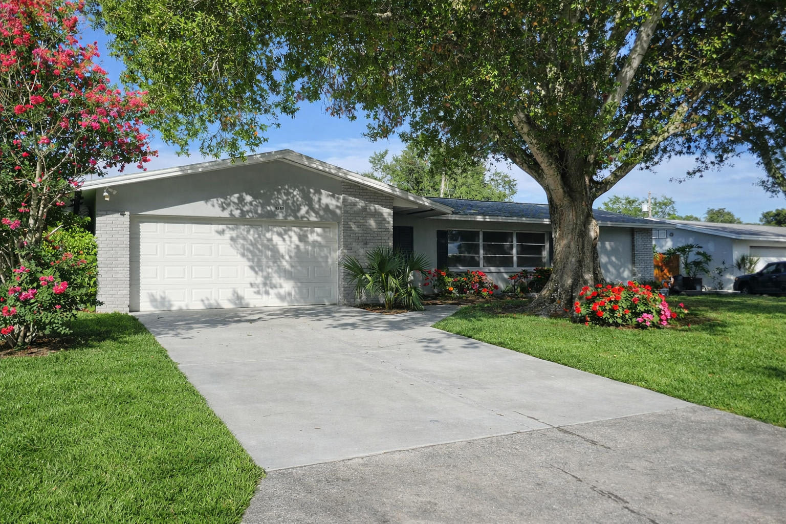 1329 Fairfield Drive – photo 1