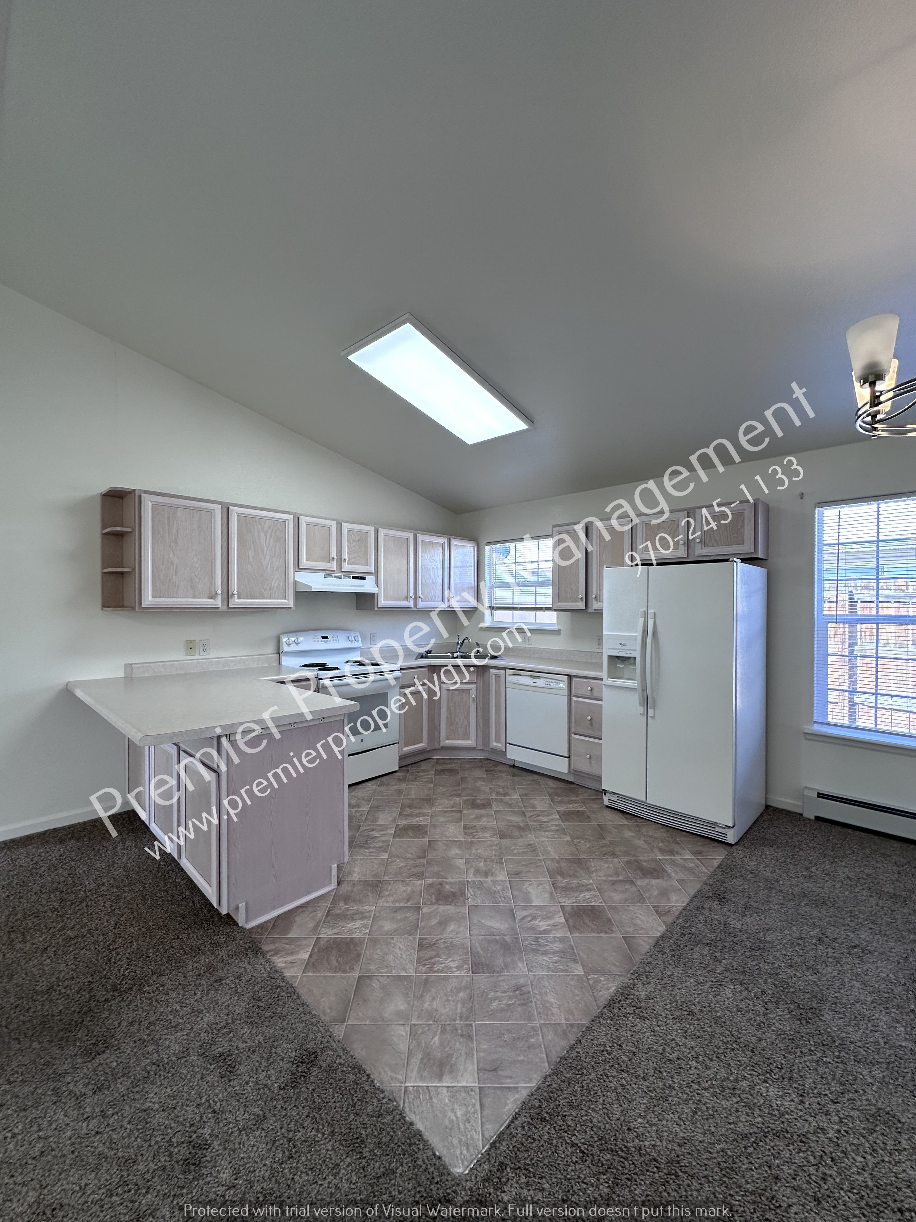 573 Greenfield Cir E – photo 4