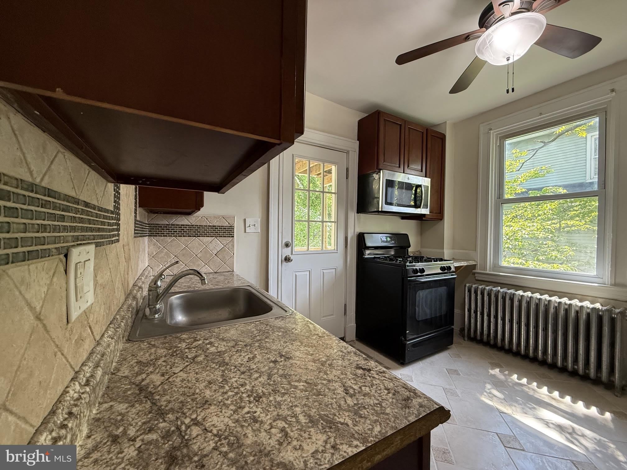 1211 W NORTHERN Parkway W – photo 5