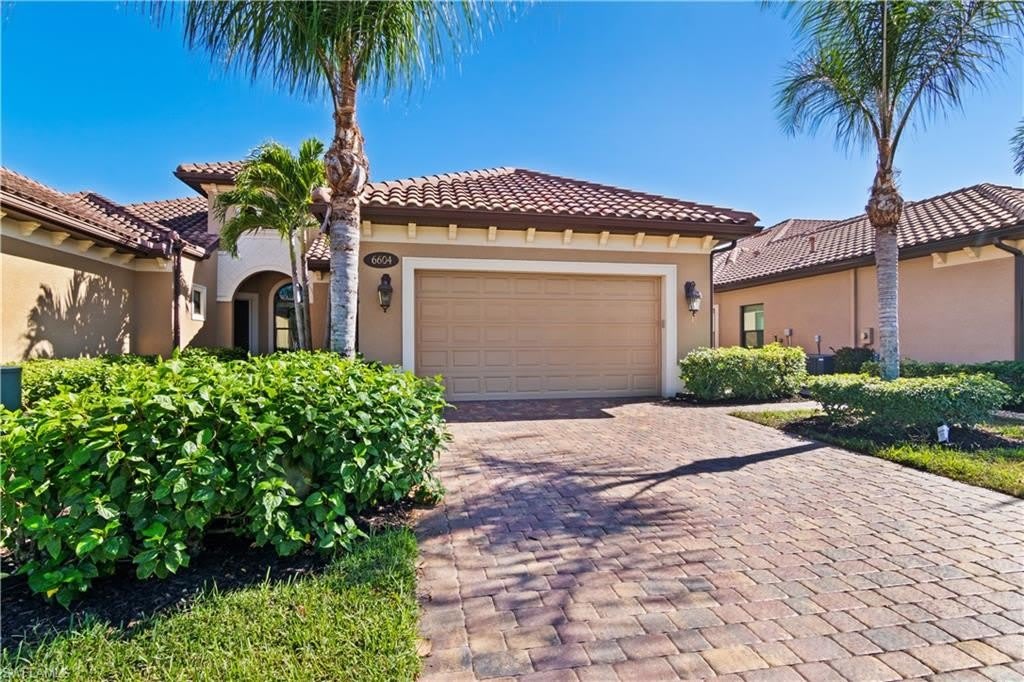 6604 Roma Way – photo 2