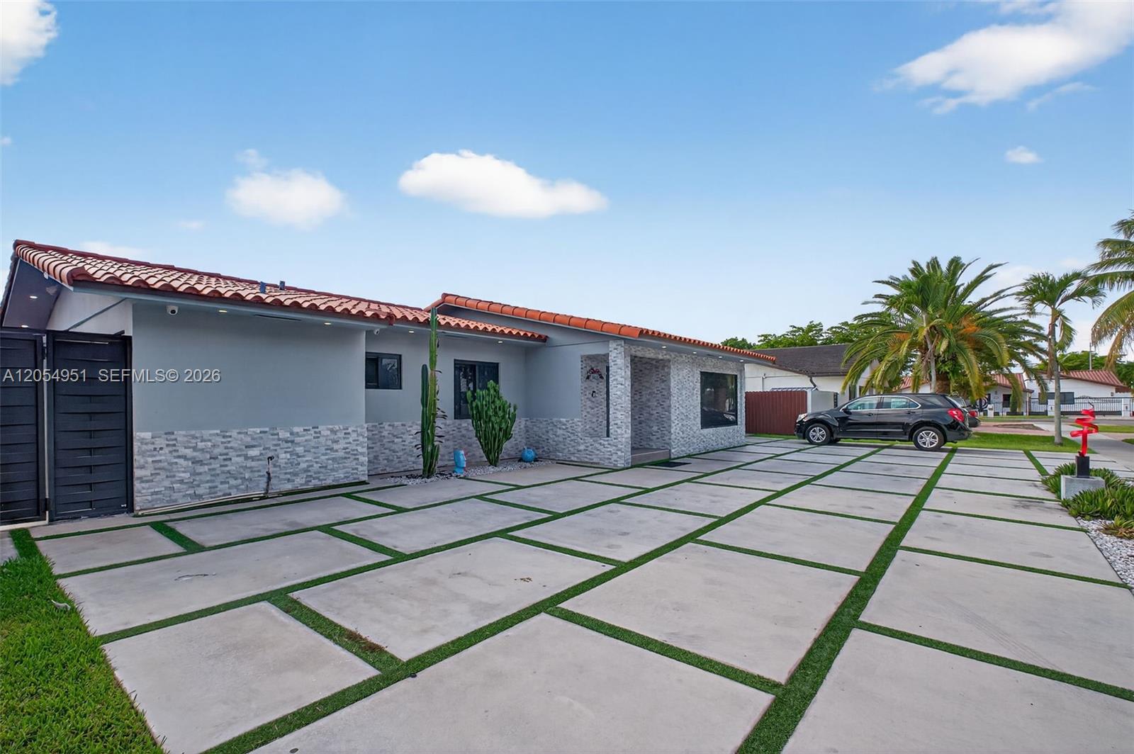 2431 Southwest 127th Avenue – photo 4
