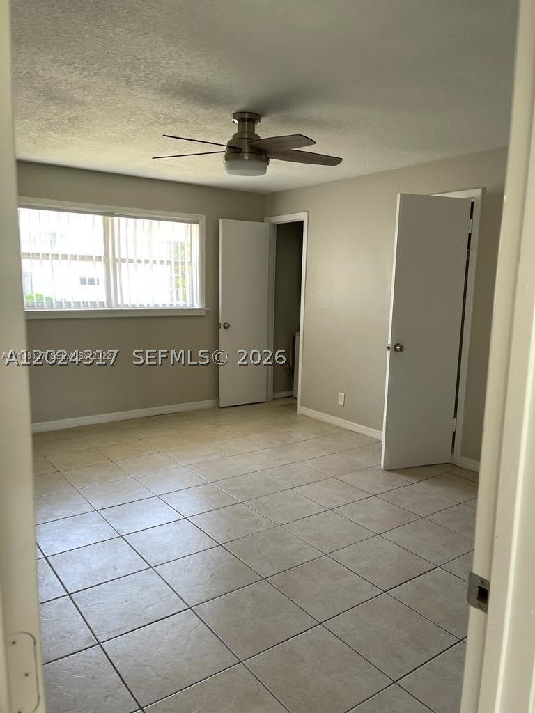 588 Holly Dr – photo 3