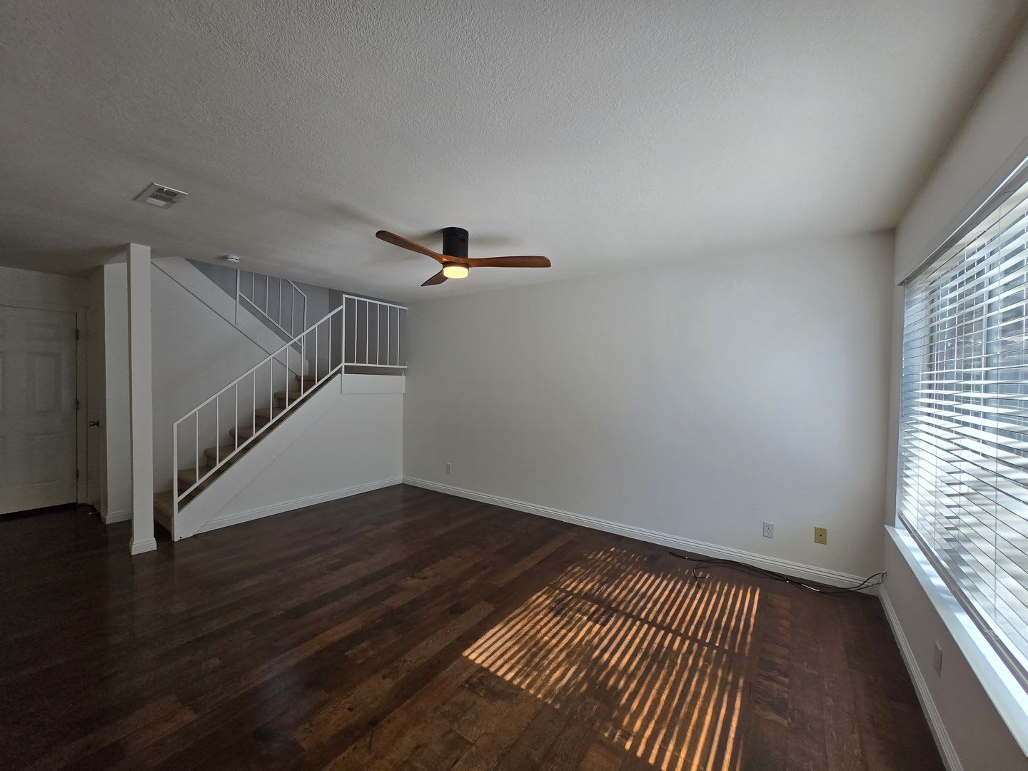 Beautiful townhome – photo 5