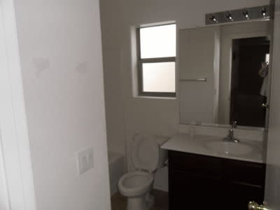 3 beds, 1,938 sqft – photo 4