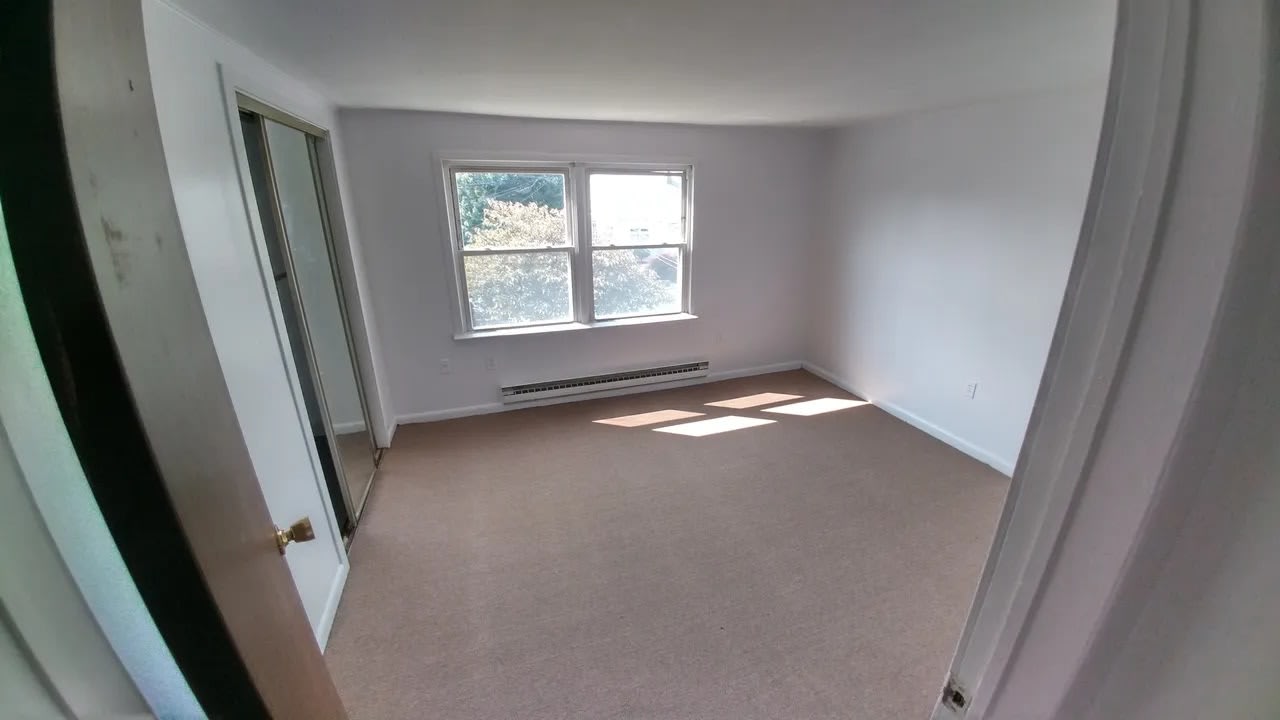 14 North Woodside Avenue – photo 4