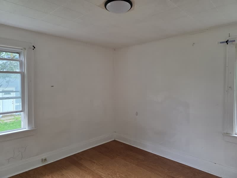141 Leroy Avenue – photo 3