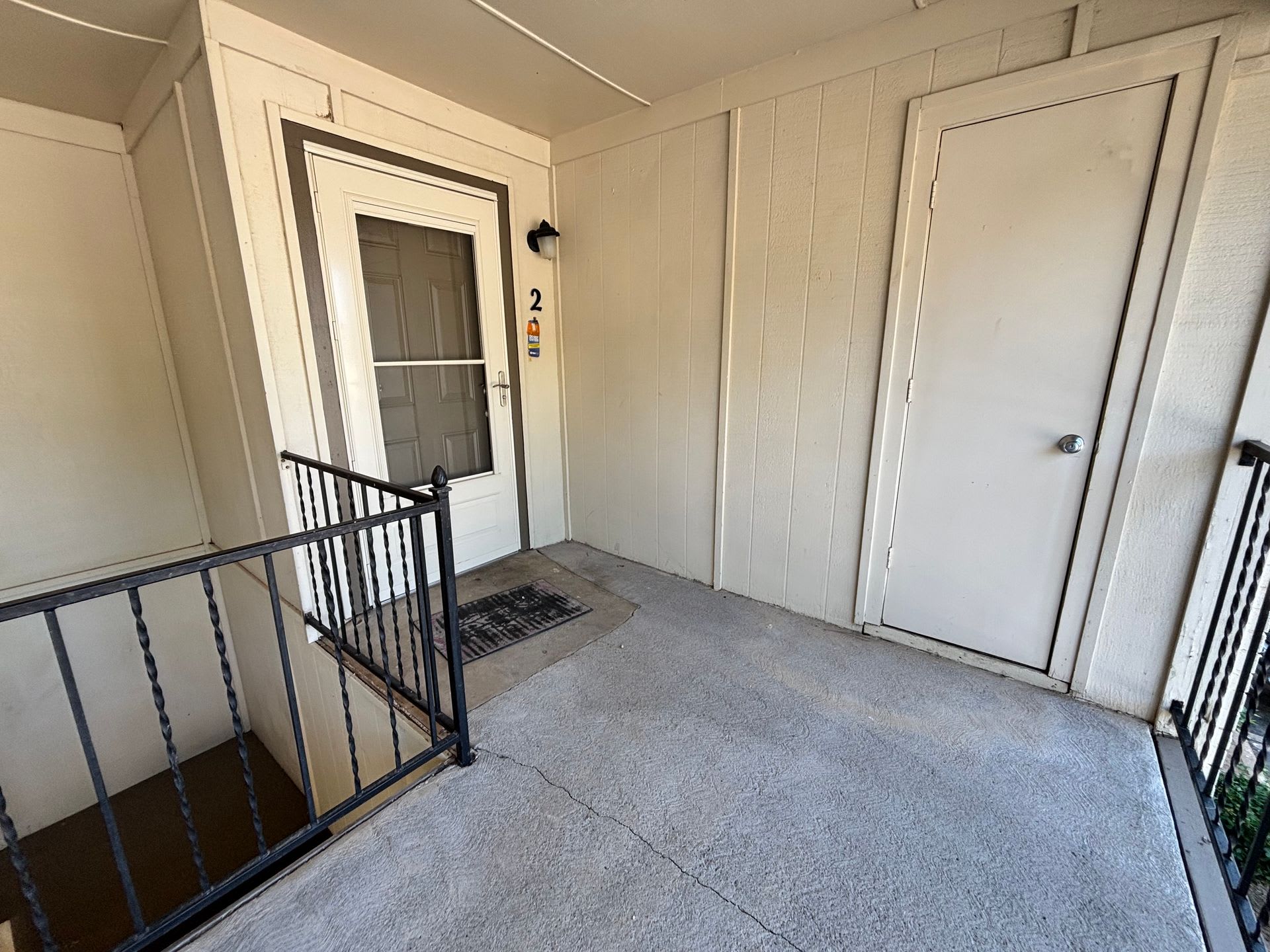 3-bedroom, 2-bathroom condo in Norman with central heat and air and washer and dryer provided – photo 3