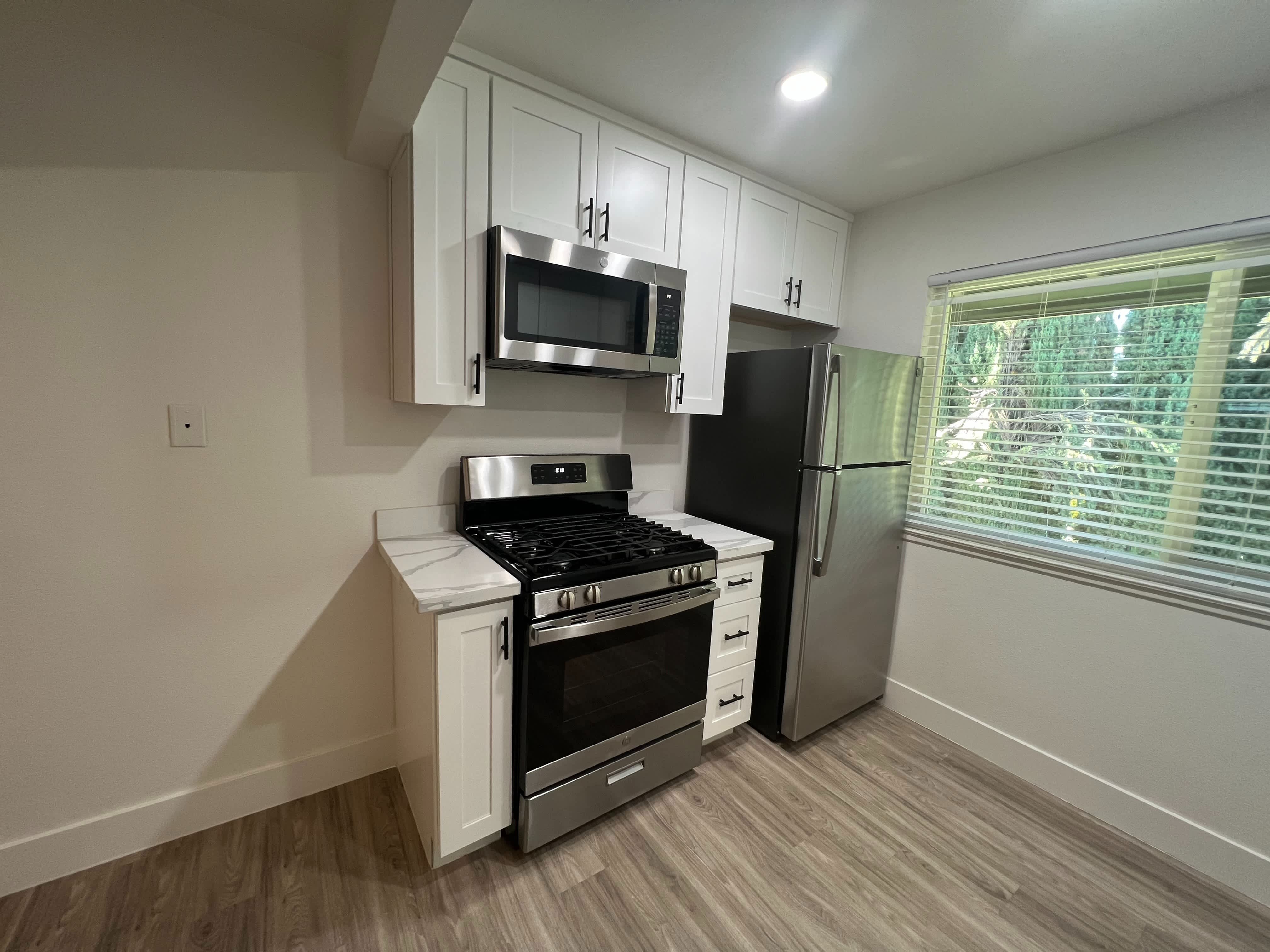 The Chloe Apartments – photo 2