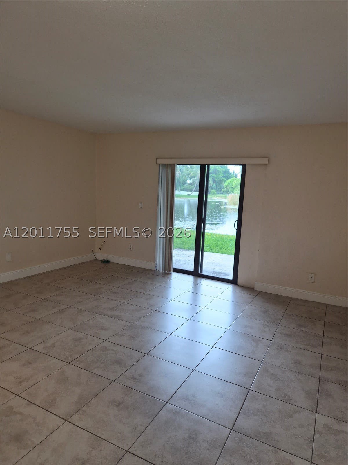 4177 NW 114th Ave – photo 5