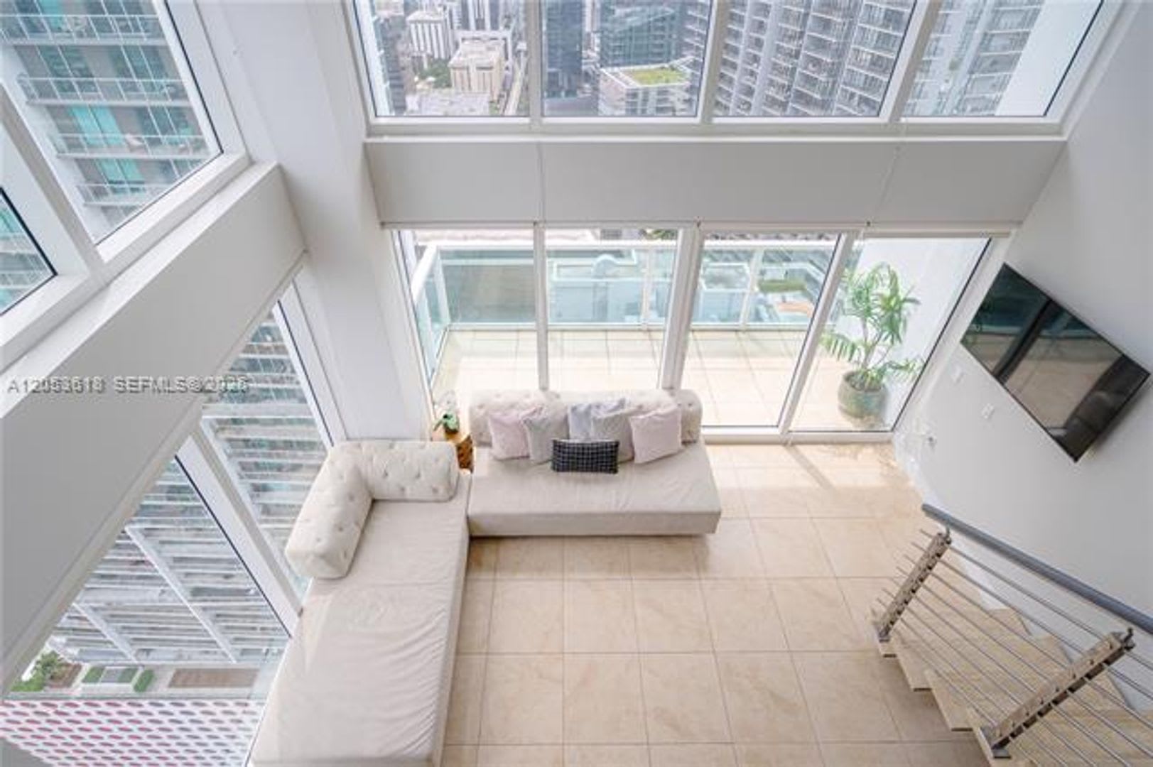 41 SE 5th St cu-2102, Miami, FL 33131 – photo 2