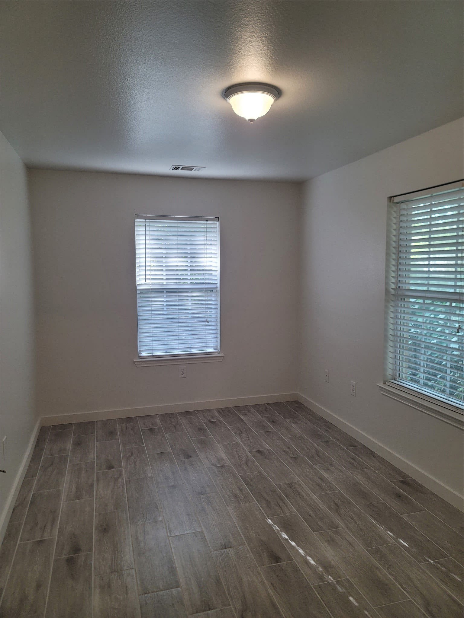 910 S Catherine Street – photo 3