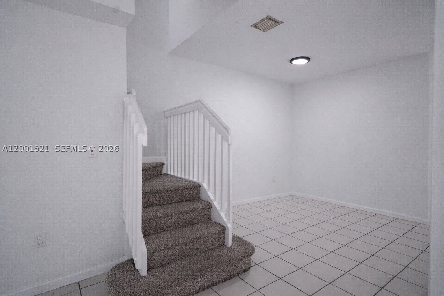 1441 SE 24th Ct – photo 2