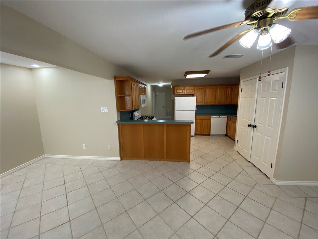 5621 Burton – photo 5