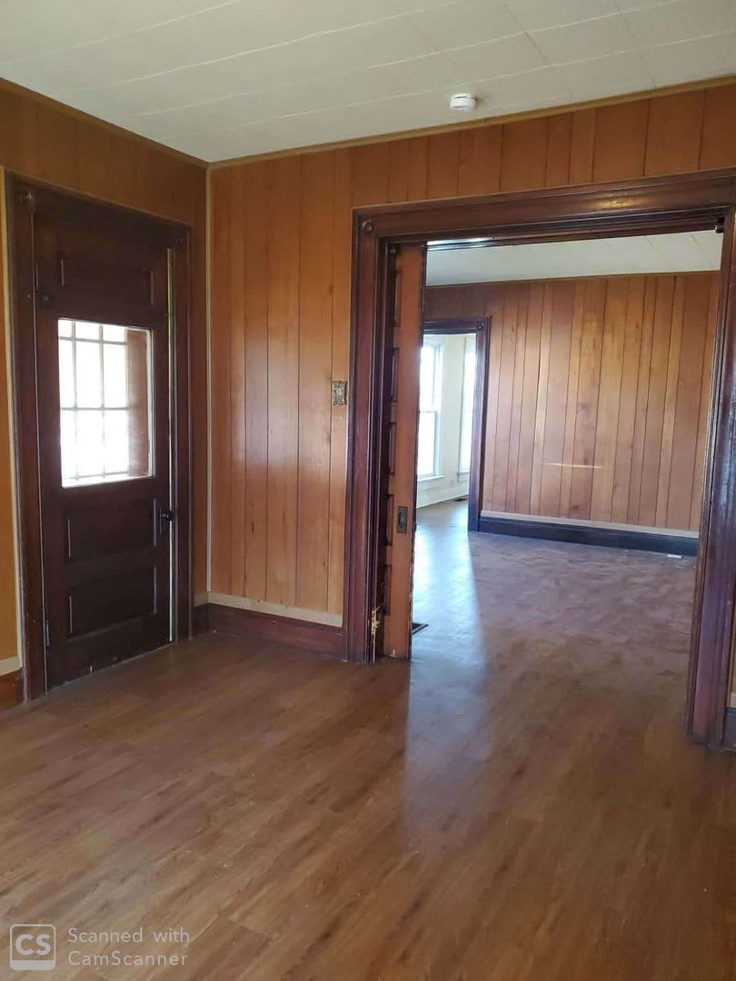 Great 3 bed 1.5 Bath close to University of Dayton, MIami Valley Hospital and greater Dayton. – photo 3