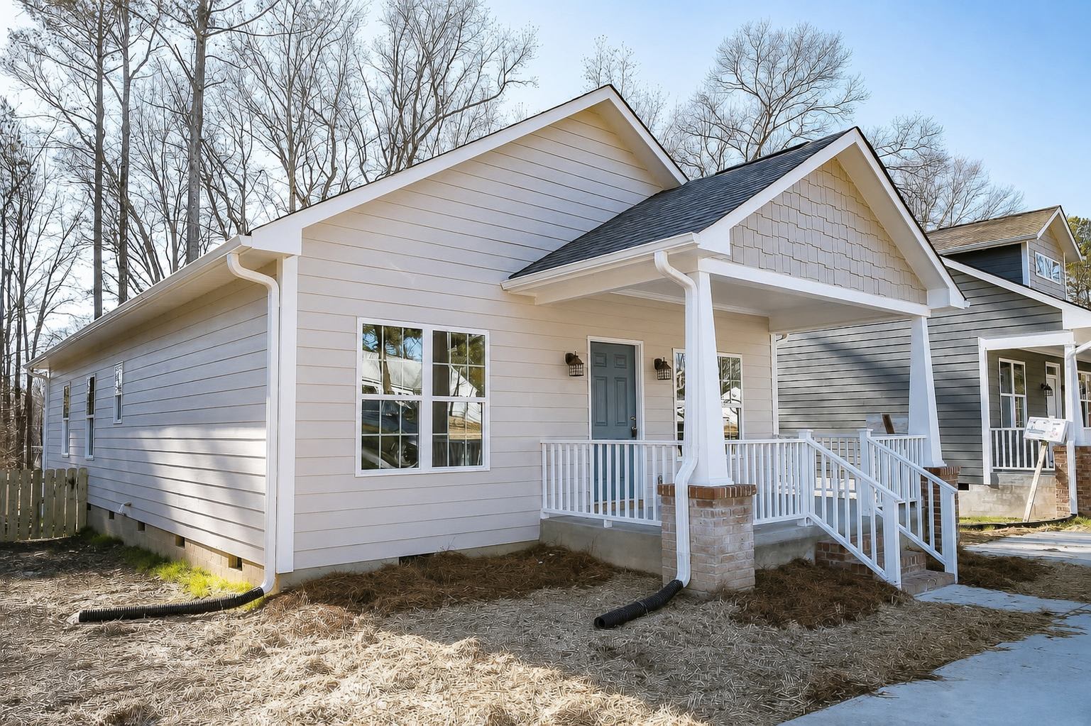 2612 Holloway St – photo 3
