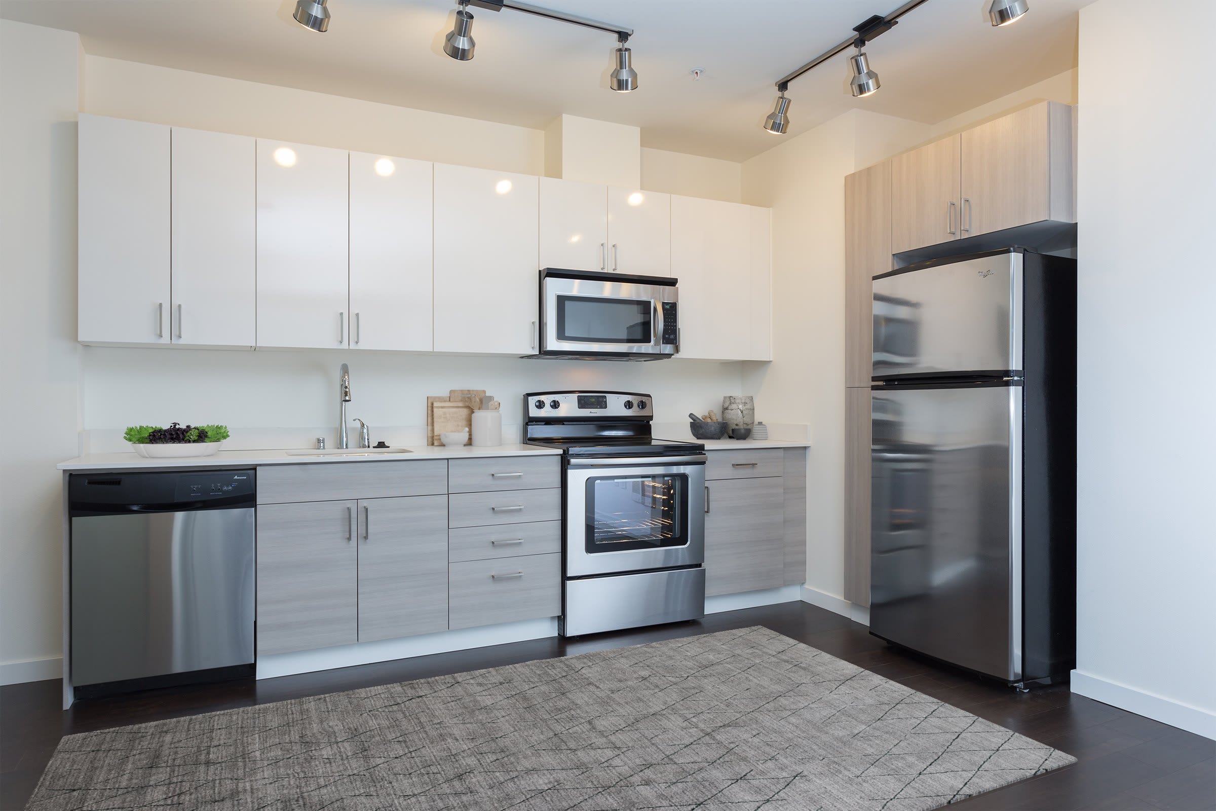 Nine and Pine Apartments – photo 3