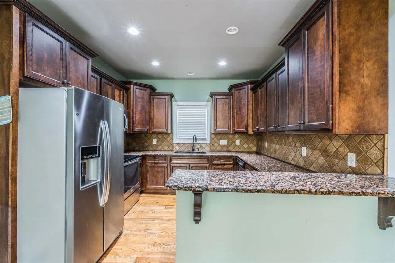 1395 Ivan Downs Blvd – photo 4