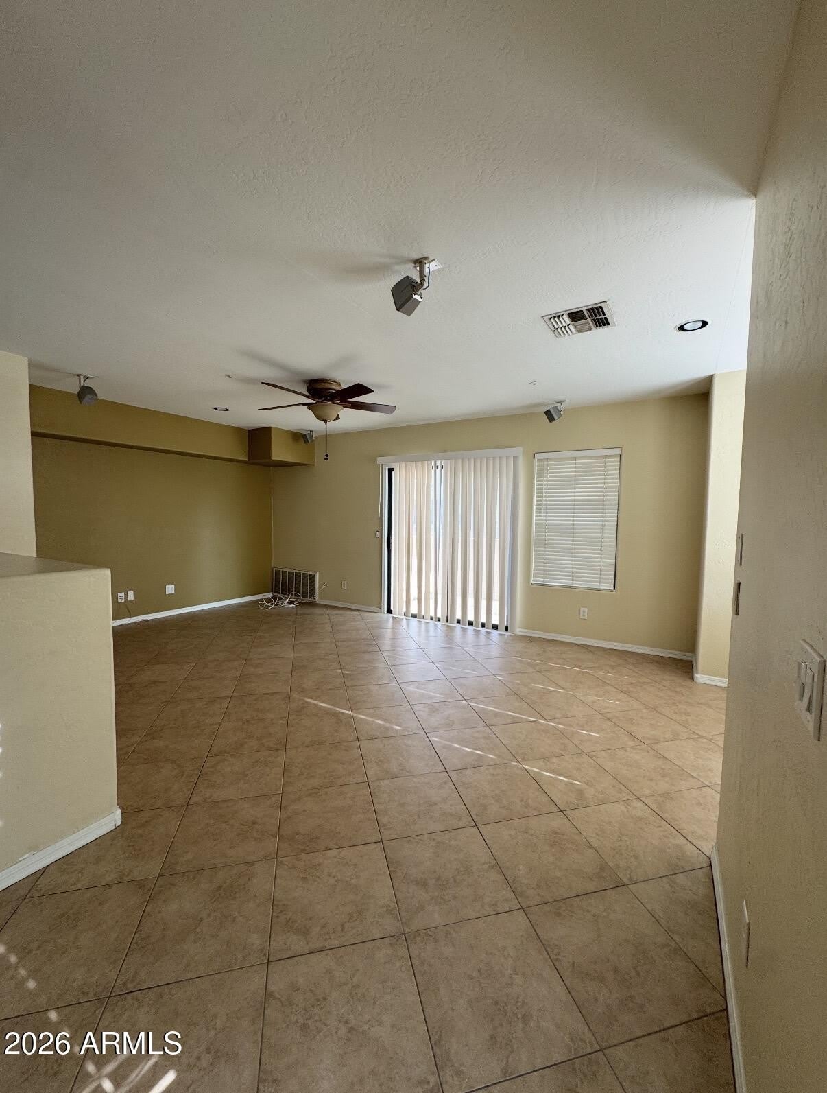 724 S BECK Avenue – photo 5