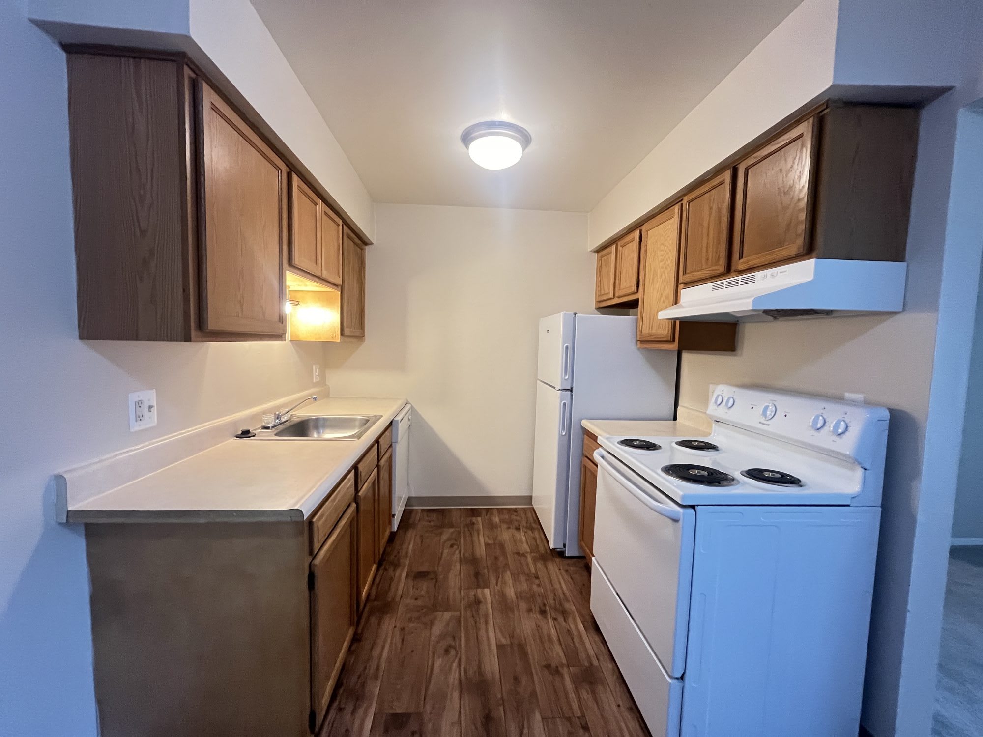 Pine Lake Apartments – photo 4