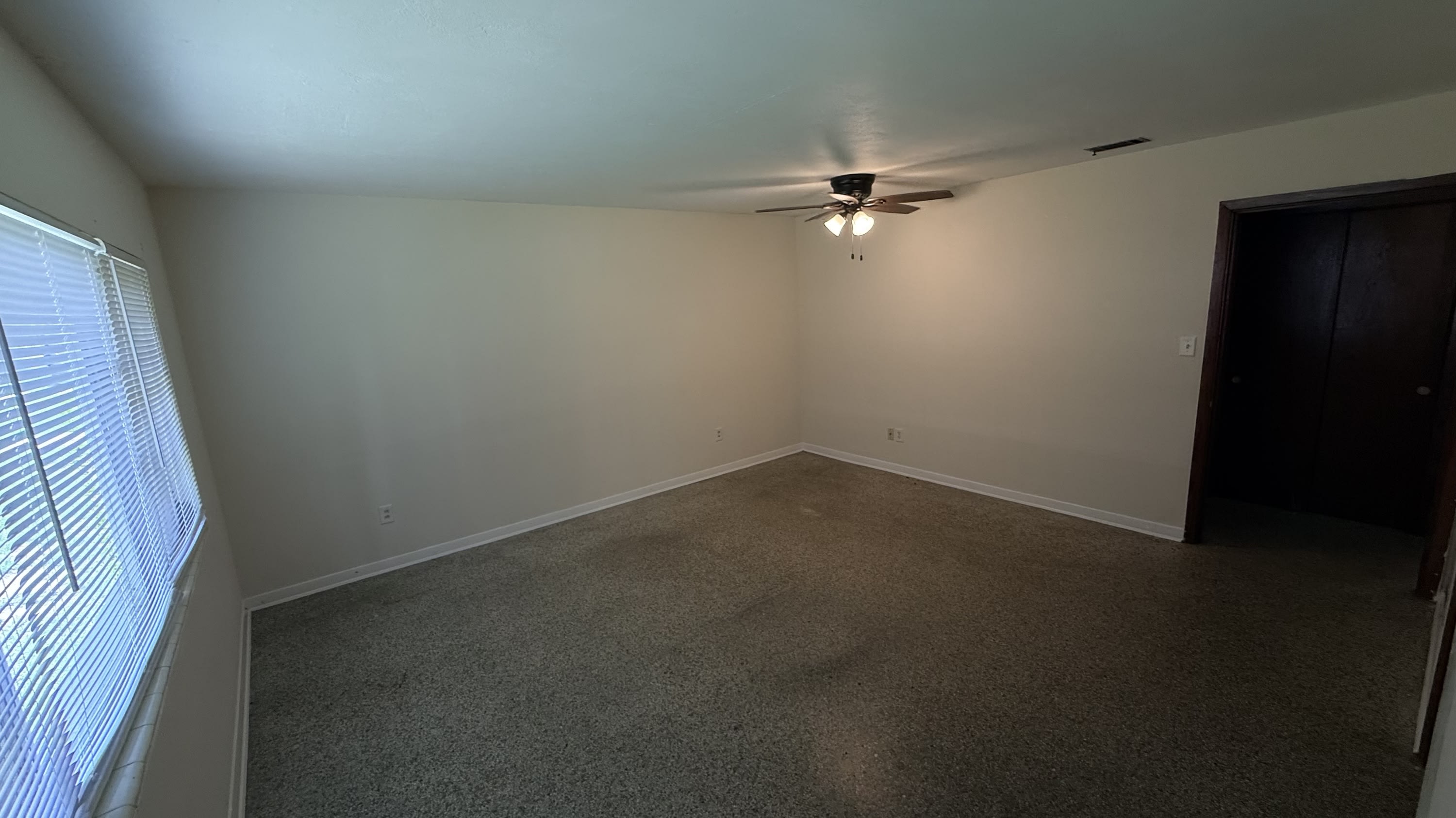 932 Northeast 6th Avenue – photo 5