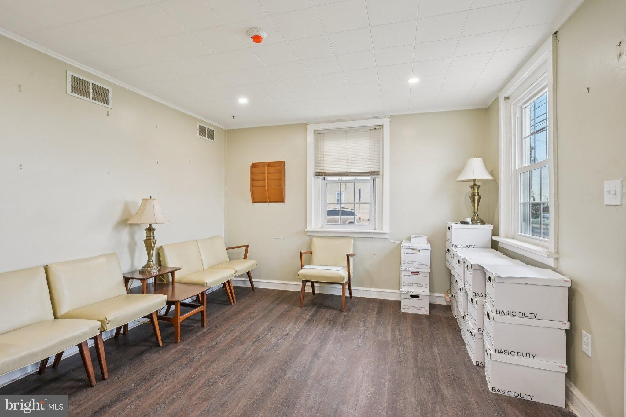 306 E 4TH Street – photo 3