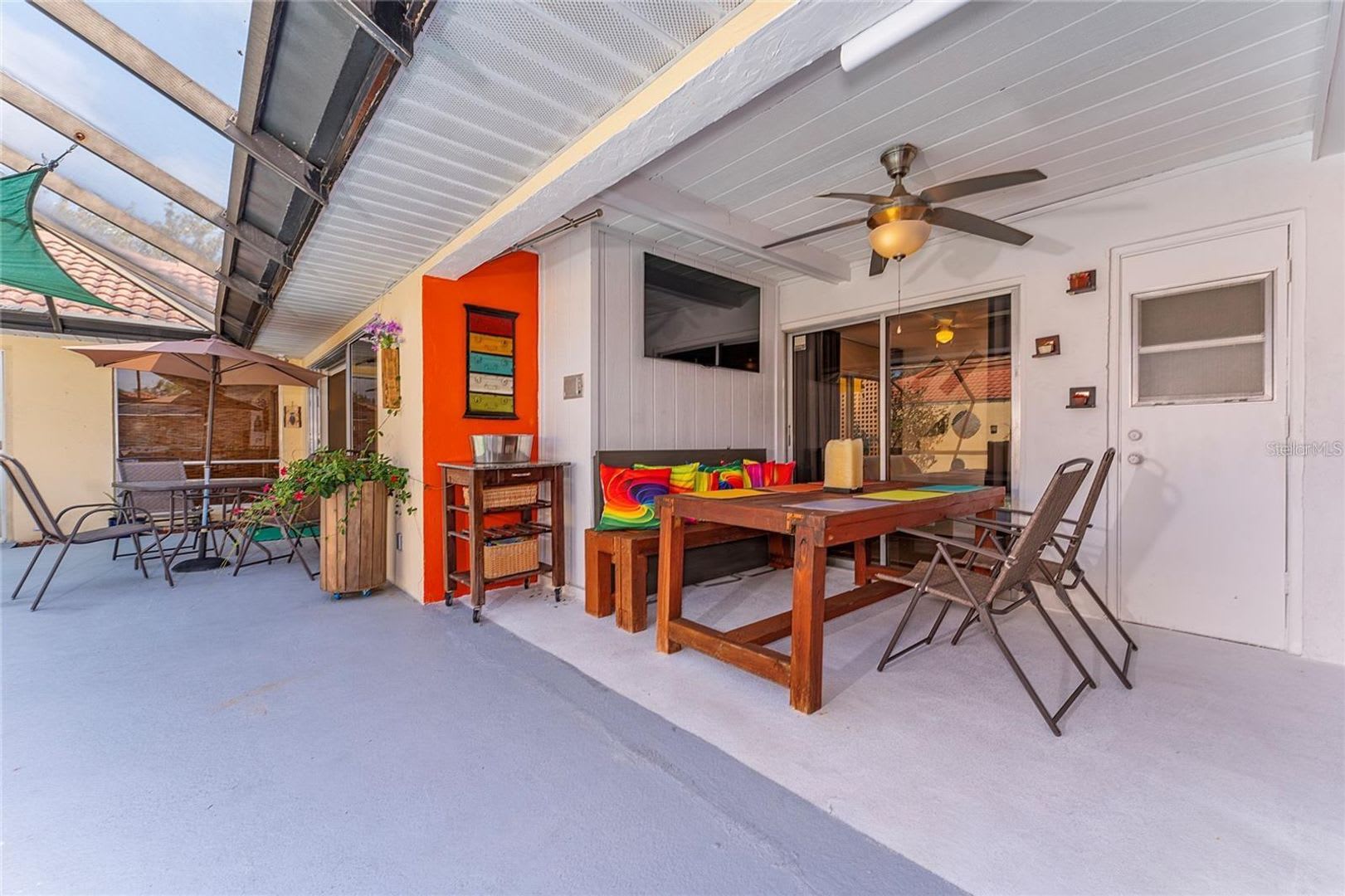 2BR/2BA Orlando Villa with Private Pool & 2-Car Garage — $1,850/mo – photo 3
