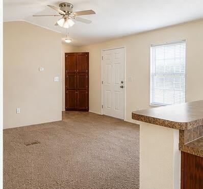 402 NW 12th St – photo 3