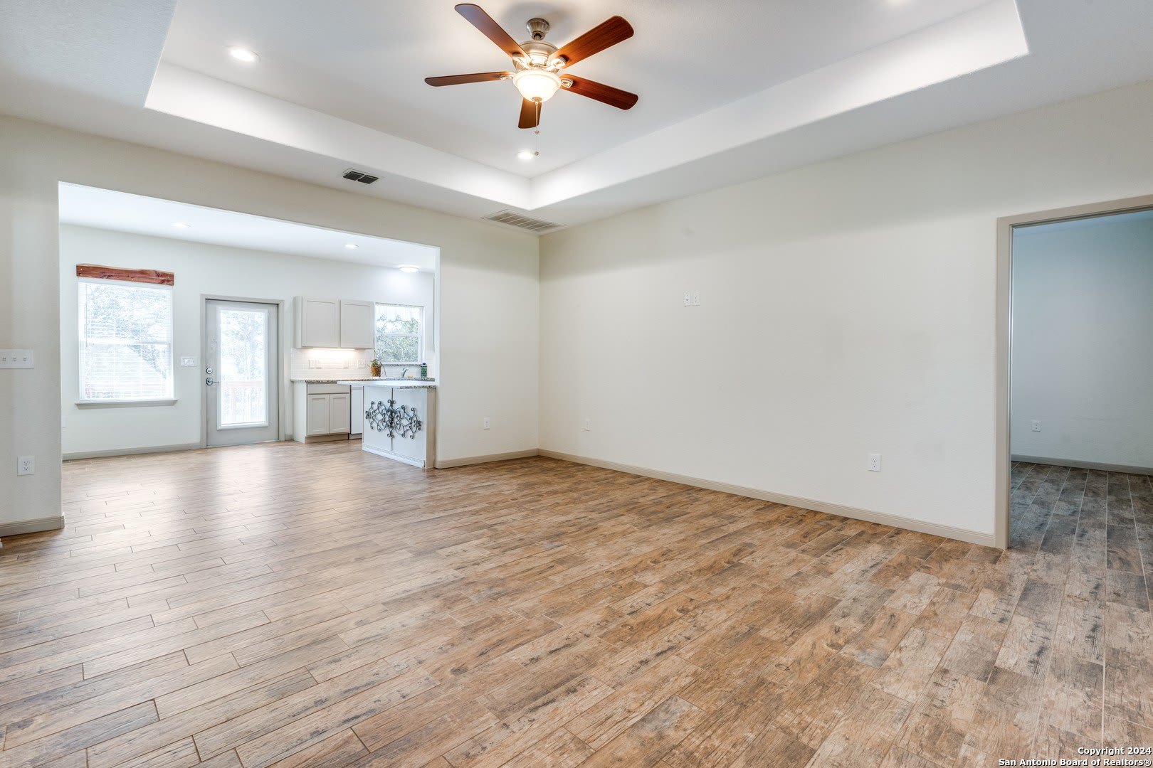 2336 Hornsby – photo 3